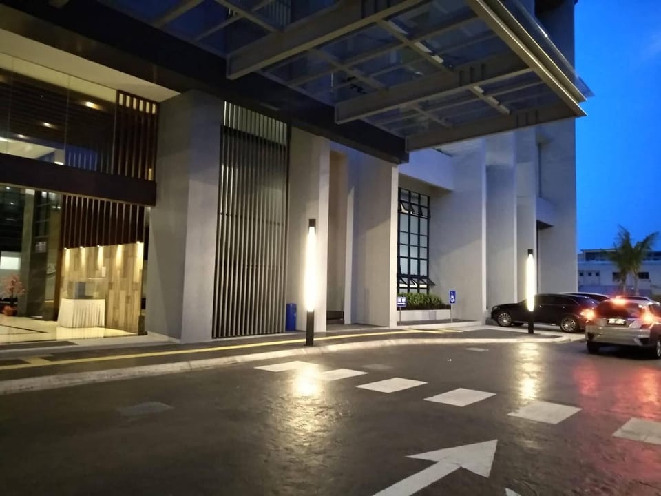 A25 Atlantis Luxury Residence / 8-10 Pax / WIFI Apartment in Malacca