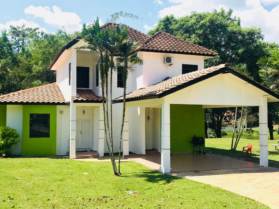 Afamosa 208 charming bungalow muslim Vacation rental in Negeri Sembilan, Malaysia
