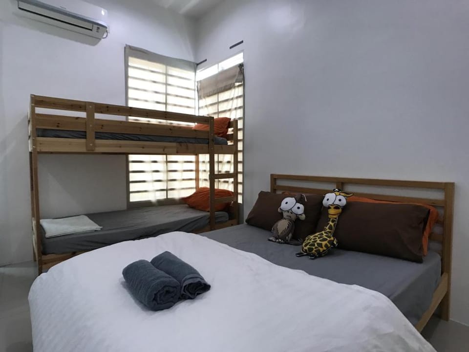 be.Animania -8-10mins Lost World Tambun (14-16pax) Vacation rental in Ipoh