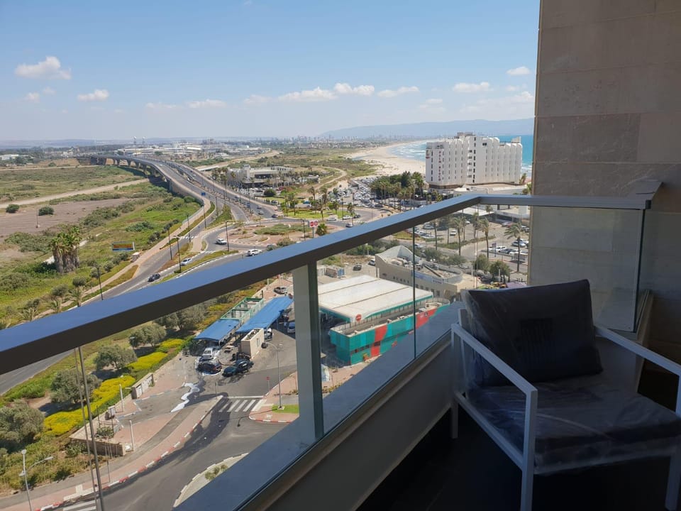 Sea&sky Apartment in North District
