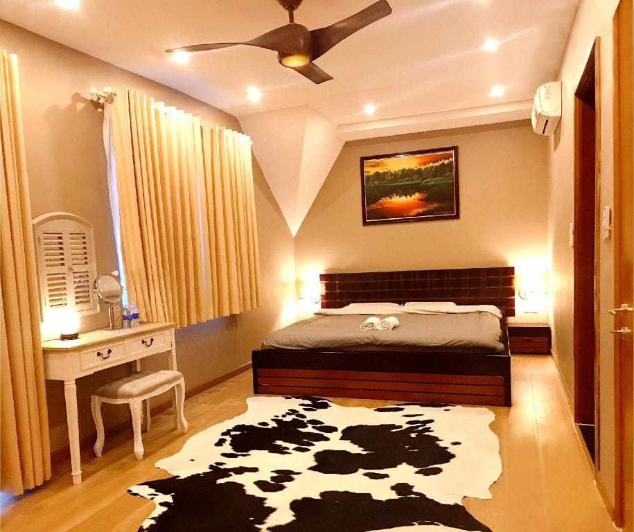 Luxury Villa Cao Gia Chi Bao, Hillside View, DaLat Villa in Dalat