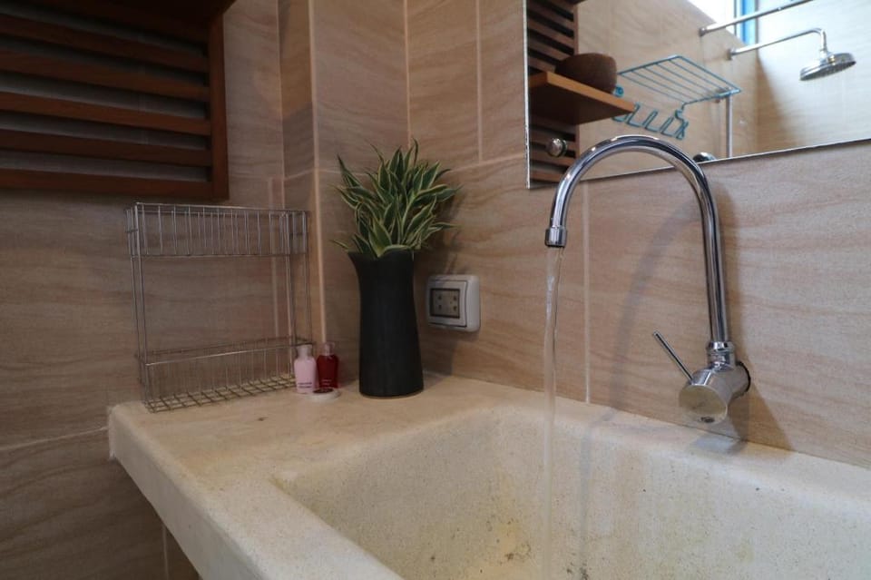 5***** Cozy 2 Bedrooms Boutique DeSign Penthouse Apartment in Wichit