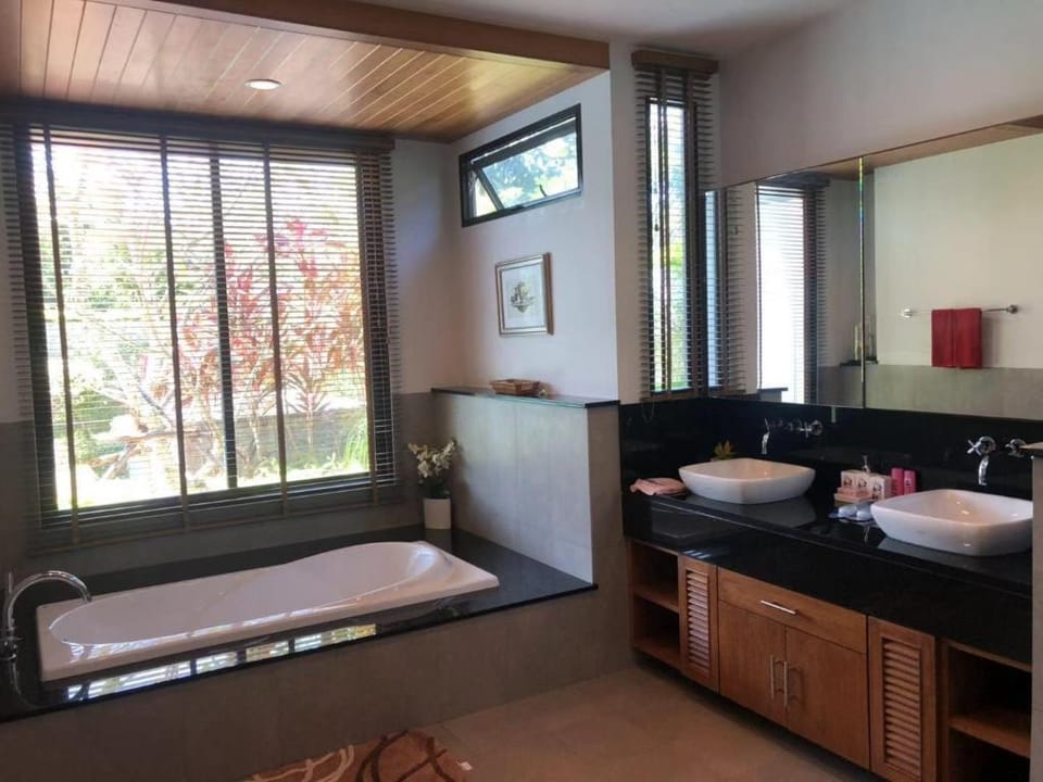 wei jian  phuket 3 bedroom swimming pool villa Villa in Choeng Thale
