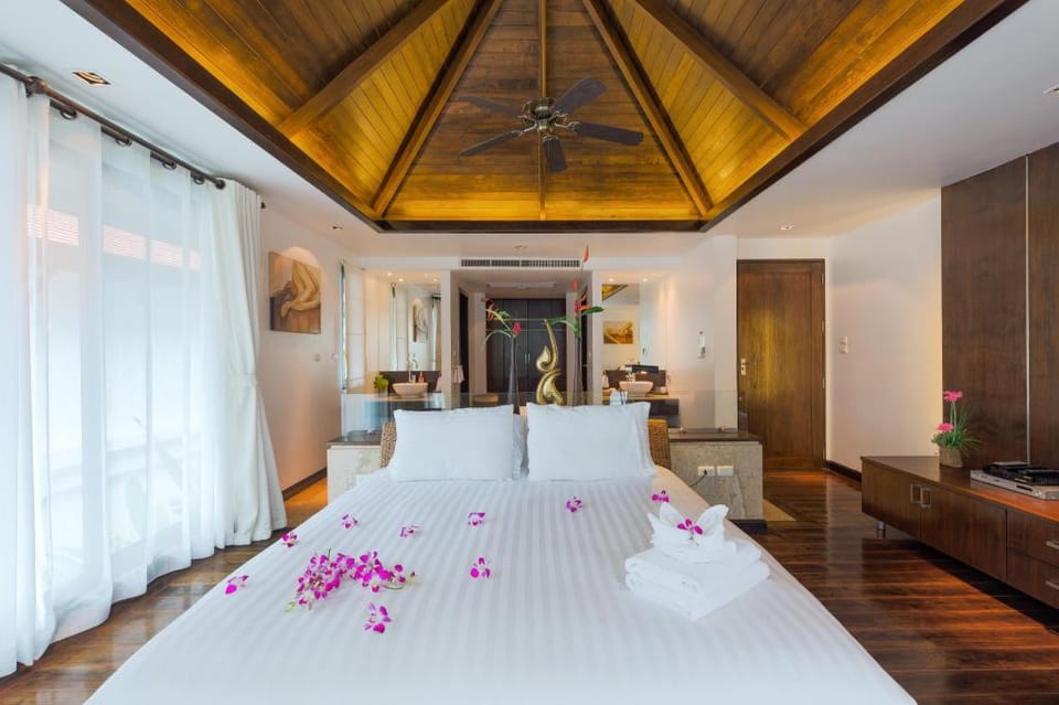 Sea View 6BR Pool Villa Kalim 6, Kalim Beach Villa in Patong