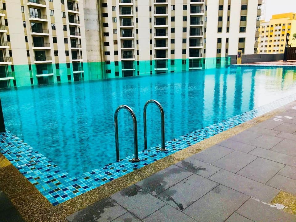 Luxury Seaview 3BR Family Suite for 8P w/ Bathtub Apartment in Penang