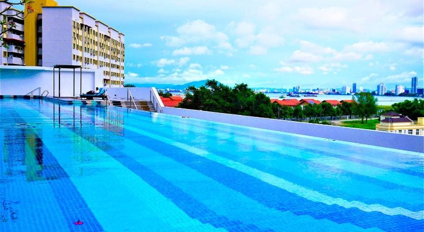 Seaview 3Bedroom Family Suite for 8p with Balcony Apartment in Tanjung Bungah