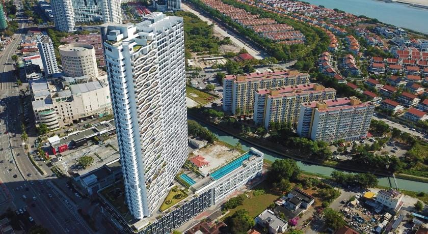 Seaview 3Bedroom Family Suite for 8p with Balcony Apartment in Tanjung Bungah