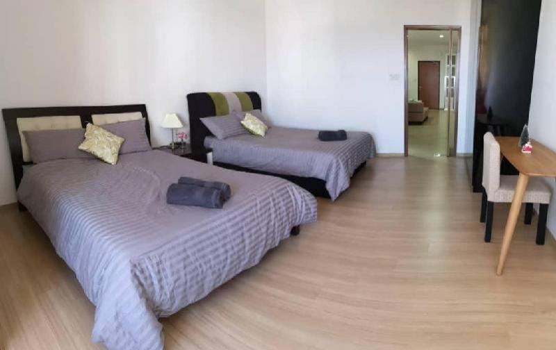 Island Plaza 118 City Suite  by Joal8 Apartment in Tanjung Bungah