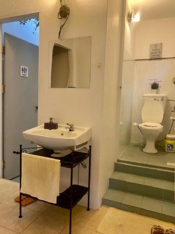 Ardour Lodge - Room B4 with Romantic Bathtub Villa in Tanjung Bungah