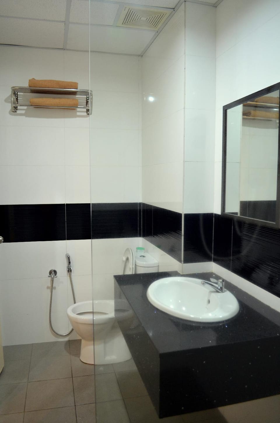 Mansion One Luxury Studio Apartment in George Town