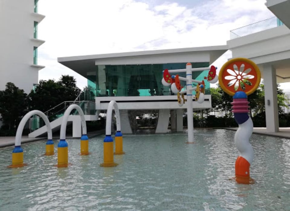 Penang mall Homestay Airbnb Near Food Restaurant Apartment in Bayan Lepas