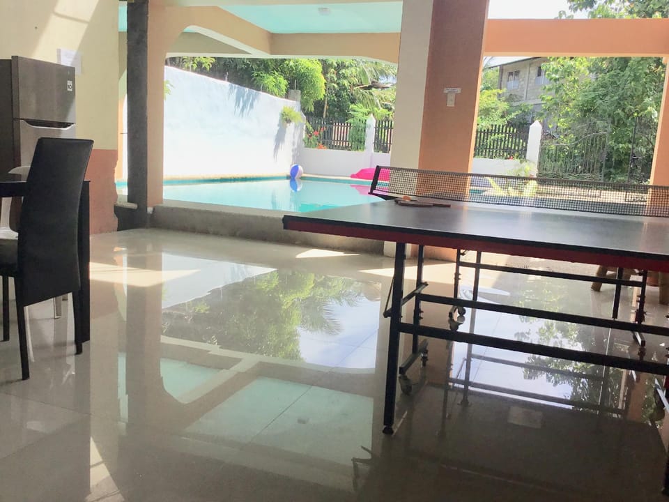 Larosa Hostel Bed and breakfast  Vacation rental in Puerto Princesa