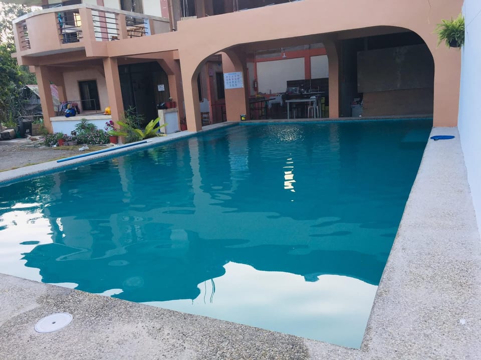 Larosa Hostel Bed and breakfast  Vacation rental in Puerto Princesa