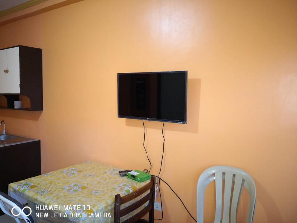 A's Azotea de Bohol-Cool Orange Apartelle - Unit 6 Apartment in Tagbilaran City