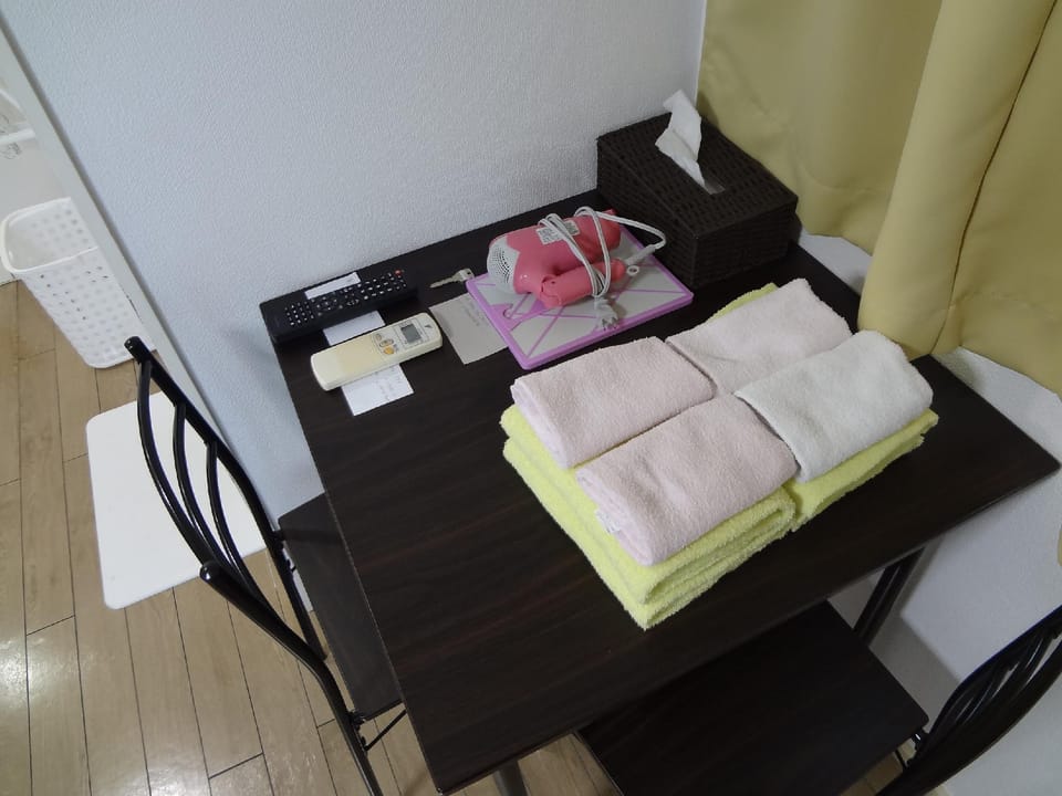 Guest House Zwell Hakata Ohori Park1-203 Apartment in Fukuoka