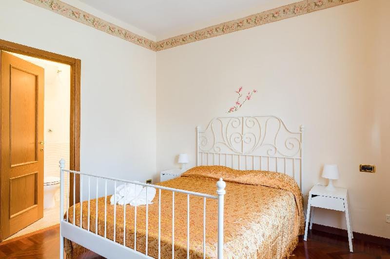 DELICIOUS APARTMENT - SAN GIOVANNI Apartment in Rome