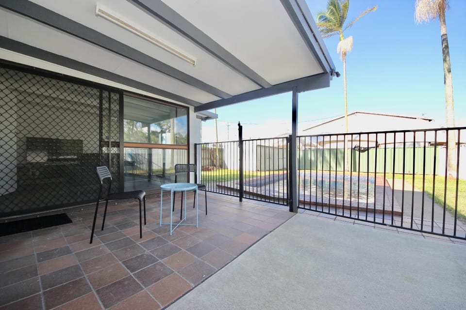 Modern Serenity, Central and Modern Vacation rental in Arundel