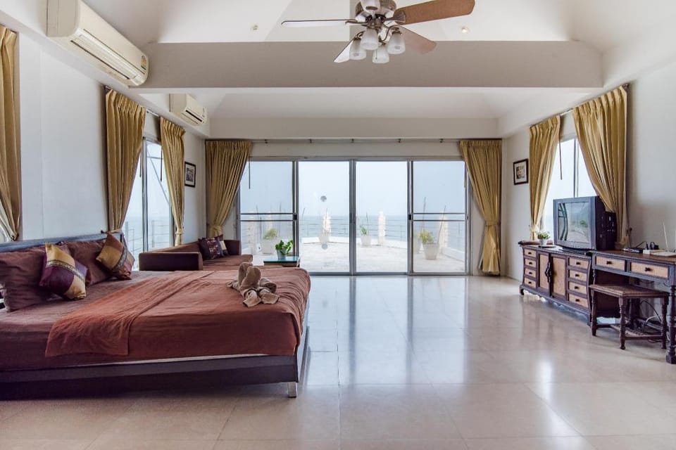 Baan Tawan Chan Dao  Apartment in Thailand