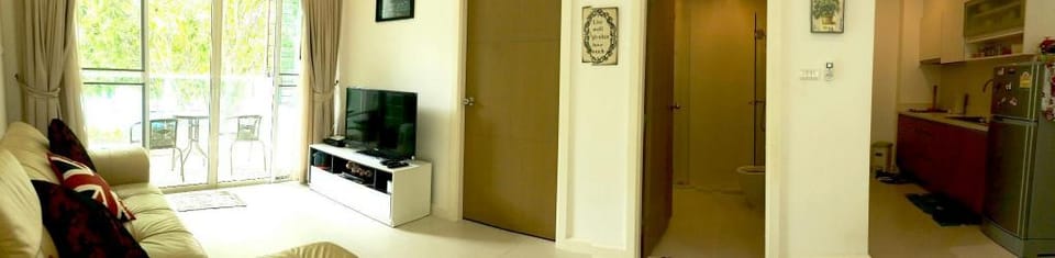 The Seacrazce HuaHin 1BR52m2 PoolView CondoMontriC Apartment in Nong Kae