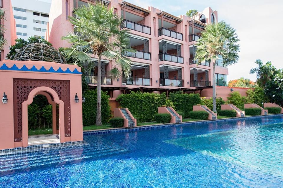 Marrakesh Huahin  4bedrooms suite with Jacuzzi 208 Apartment in Nong Kae