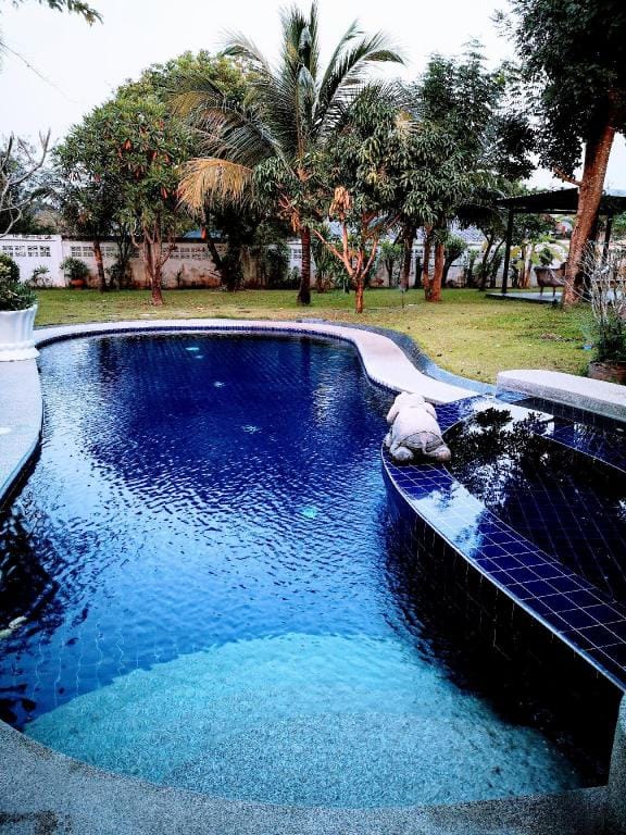 Stunning Guesthouse with pool and peace garden Vacation rental in Hua Hin District