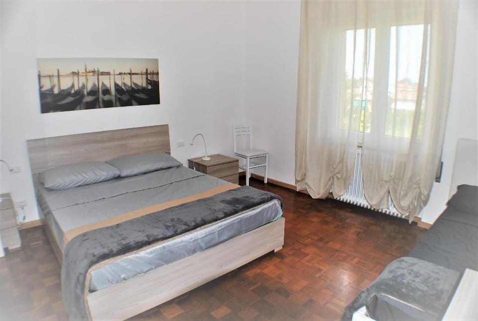 Venice CASA FELICE Apartment FREE PARKING 9 People Apartment in Venice
