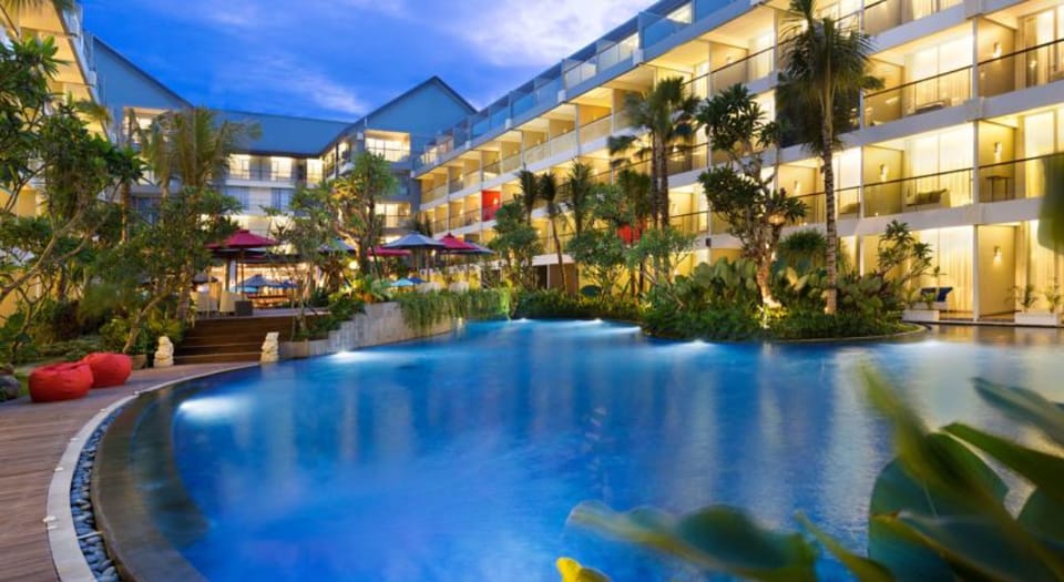 Pool View Studio Room 37m2 #4319 Apartment in Kuta