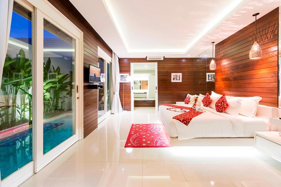 Romantic One Bedroom Private Pool Villa At Bajra Villa in North Kuta