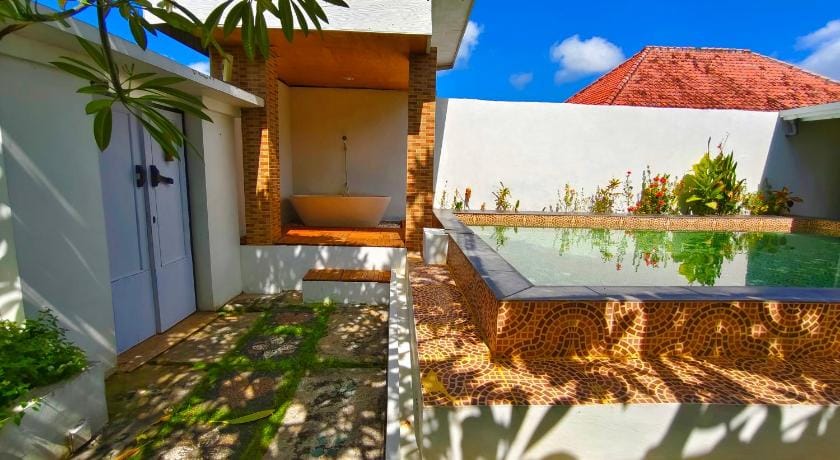 Private Pool Villas Kuta Bali Hotel in Kuta