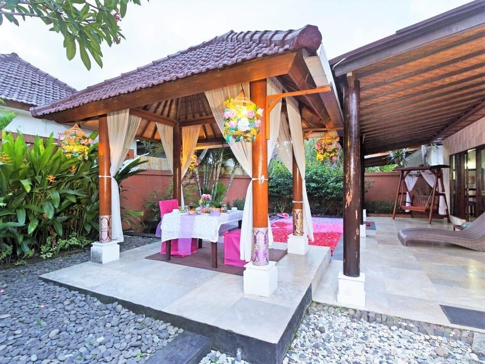 Kuta (Romantic getaway, perfect for honeymoon)  Villa in Kuta