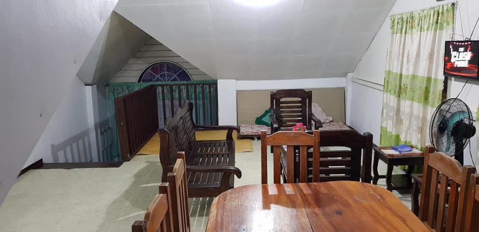 Baguio Family Home 2-Bedroom Attic  Vacation rental in Baguio