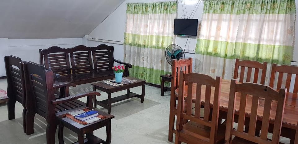 Baguio Family Home 2-Bedroom Attic  Vacation rental in Baguio