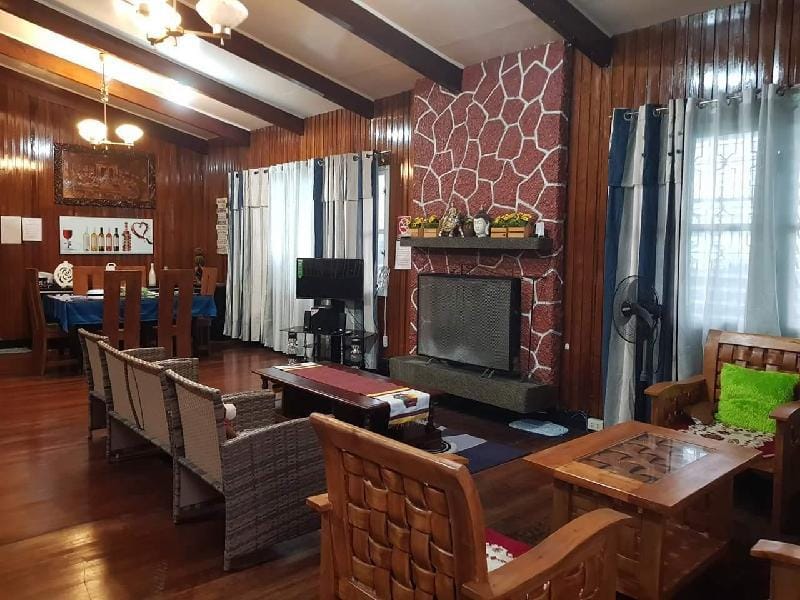 Gleian’s Transient House Vacation rental in Baguio