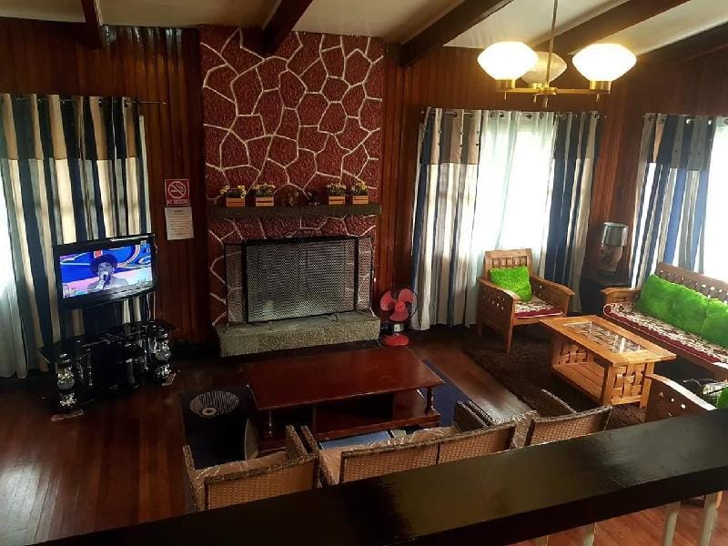 Gleian’s Transient House Vacation rental in Baguio