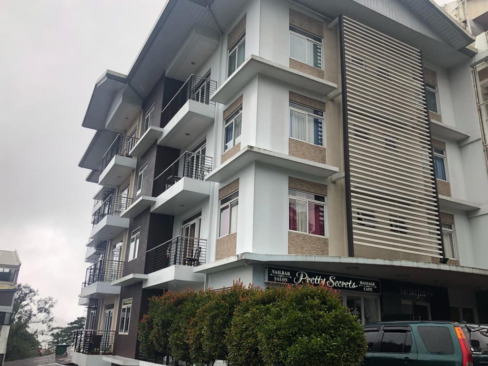 Les Sarfenelle Unit3-C Apartment in Baguio
