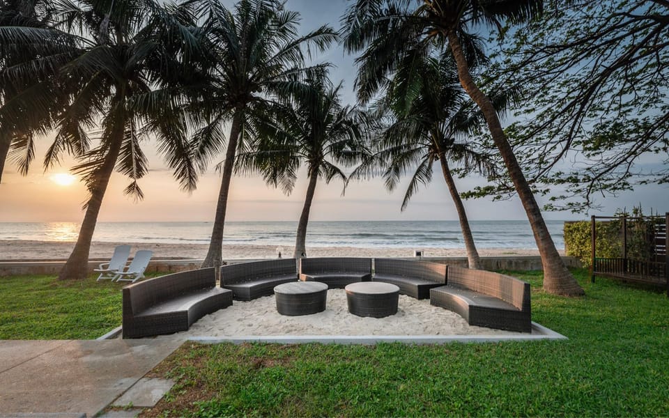 Chonchalet beach front villa Villa in Thailand