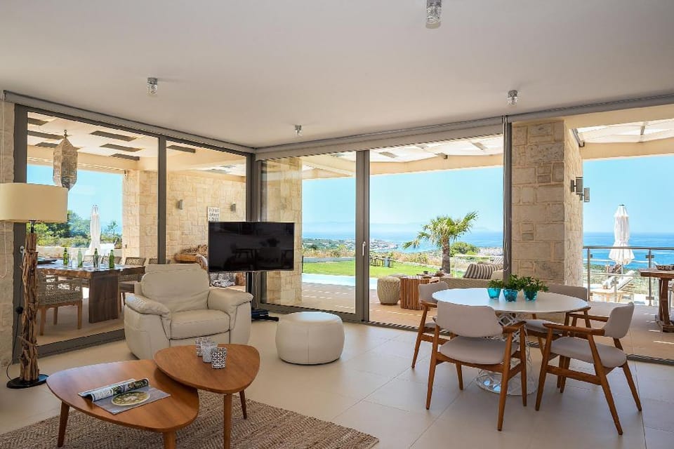 Elias Seafront Luxury Villa Villa in Crete