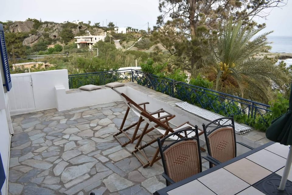 "Blue & sea" ideal holiday home. Apartment in Lasithi