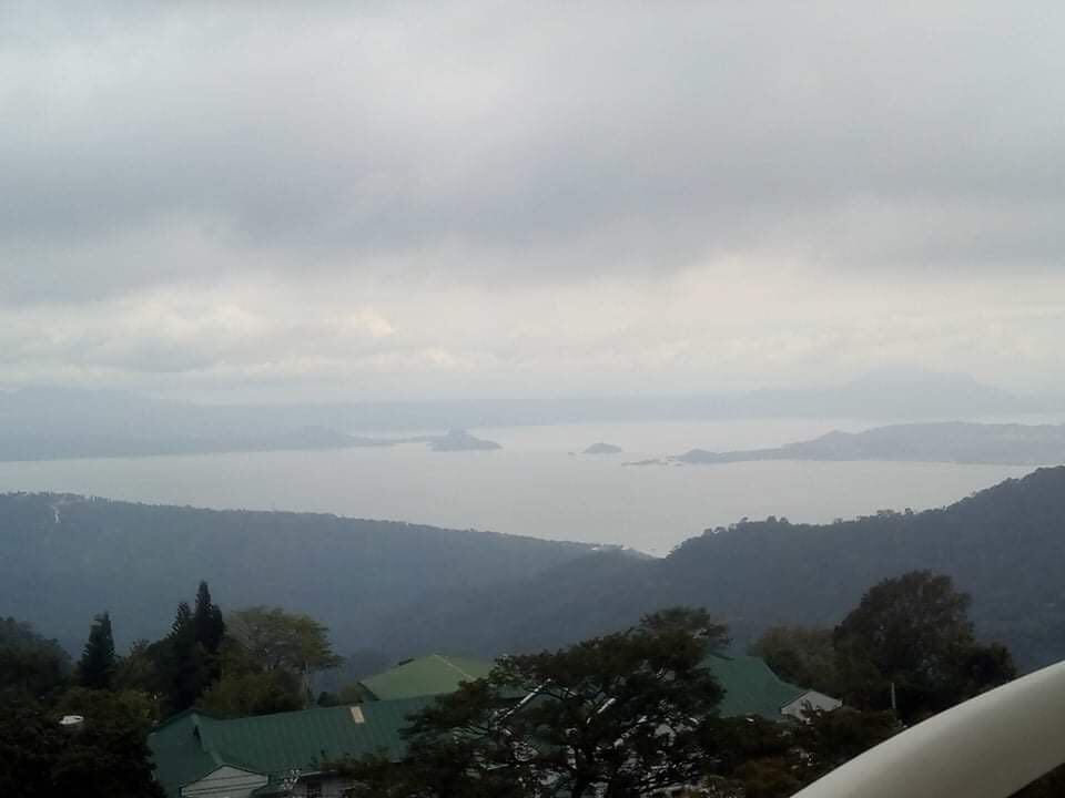 Romantic Taal view apartment-self check-in Apartment in Tagaytay