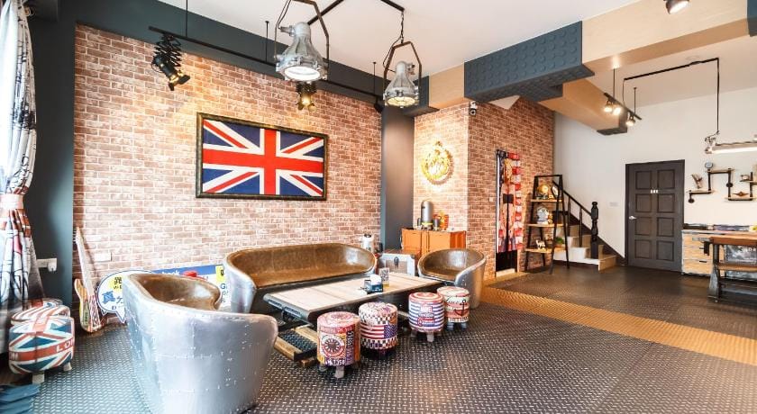 Exotic Homestay Bed and Breakfast in Kaohsiung