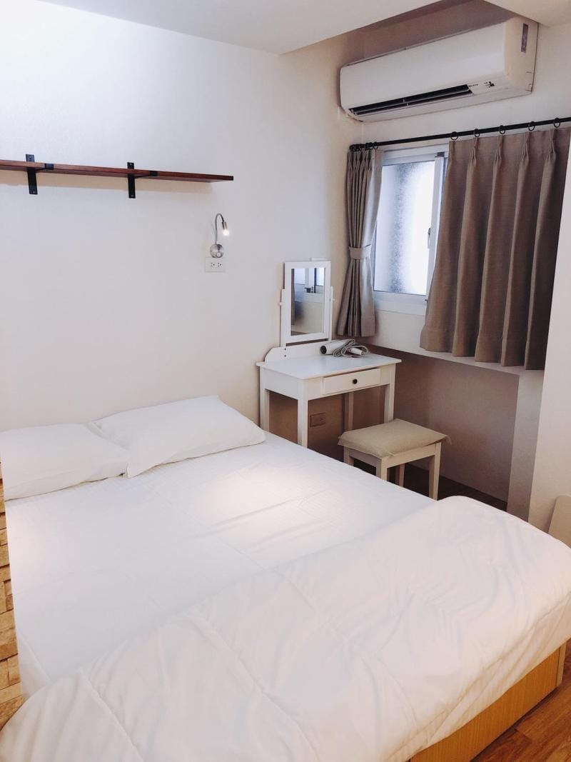 Homecoming  1-2人 近車站.鄰孔廟商圈及林百貨.台南美術館 Apartment in Kaohsiung