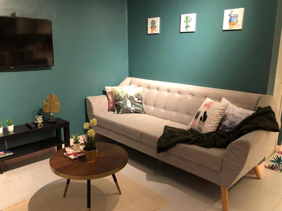 WinTer Condotel 2BR FIBER INTERNET FREE PARKING!!! Apartment in Bacoor