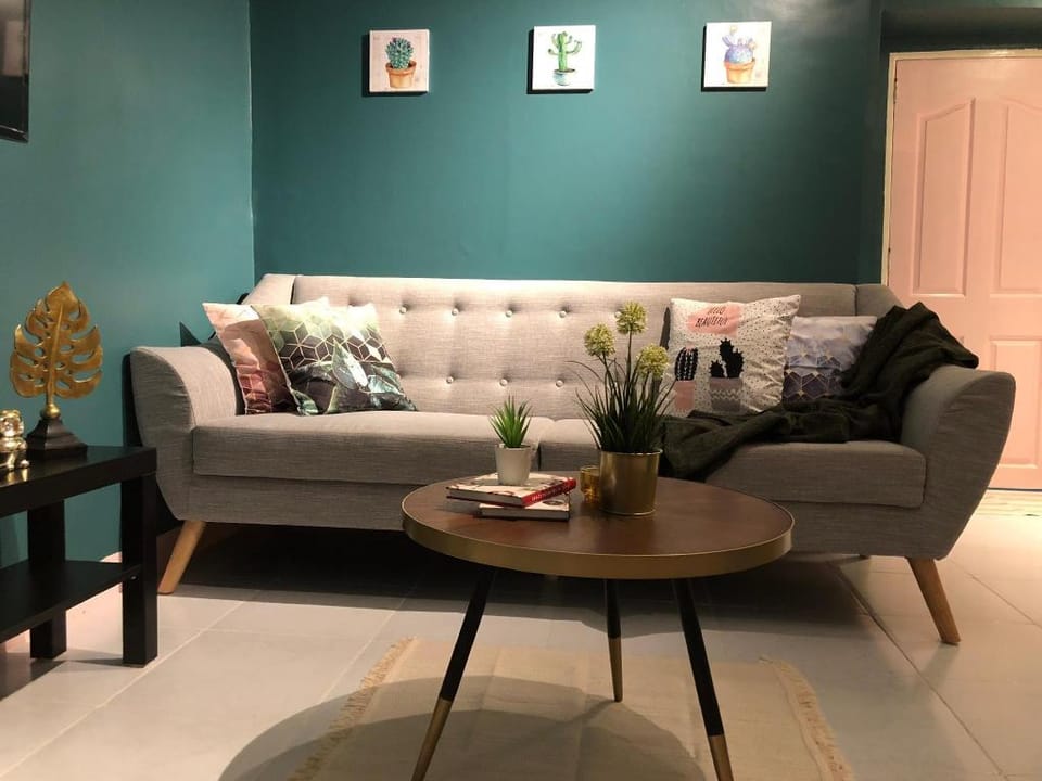 WinTer Condotel 2BR FIBER INTERNET FREE PARKING!!! Apartment in Bacoor