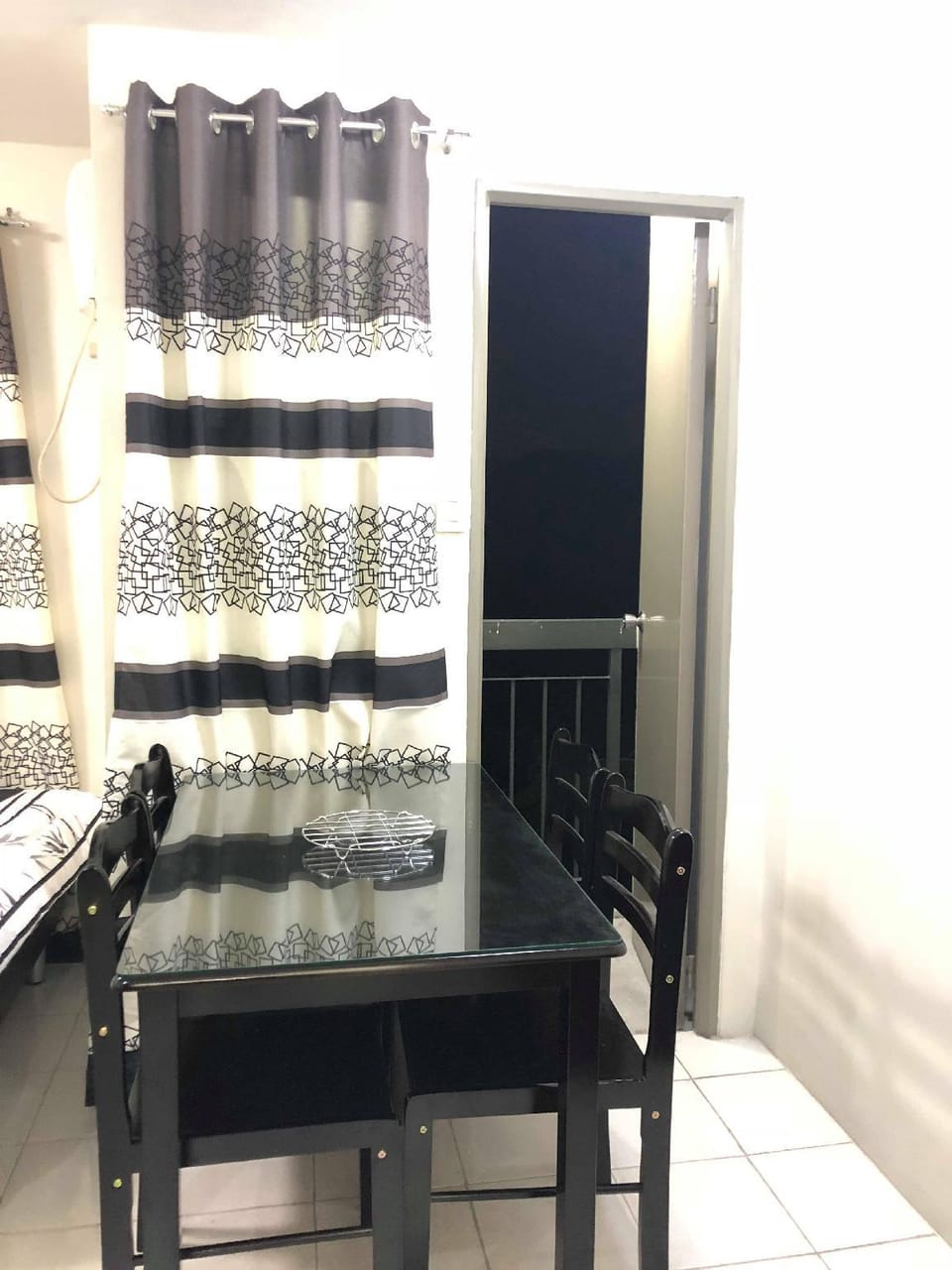 EZ CONDO BESIDE ENCHANTED KINGDOM Apartment in Calabarzon