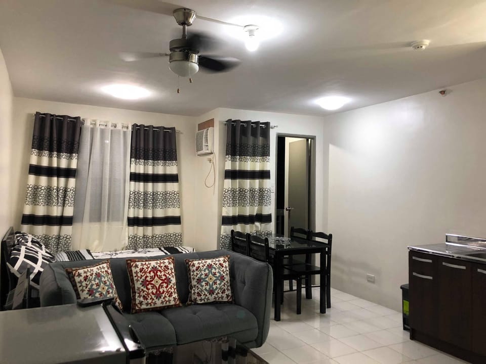 EZ CONDO BESIDE ENCHANTED KINGDOM Apartment in Calabarzon