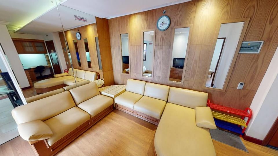 LUX 3BR PRIVATE APARTMENT (The majesty Bandung) Apartment in Bandung