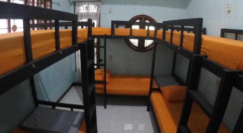 Dhika Adventure - Hostel & Travel Hostel in East Java