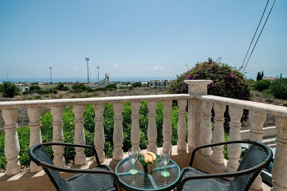 Villa Puccini - luxury villa with private pool Villa in Peyia