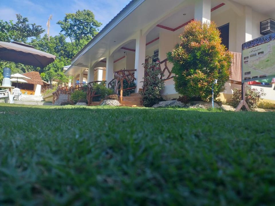 Hanna's Place Hotel in Siquijor