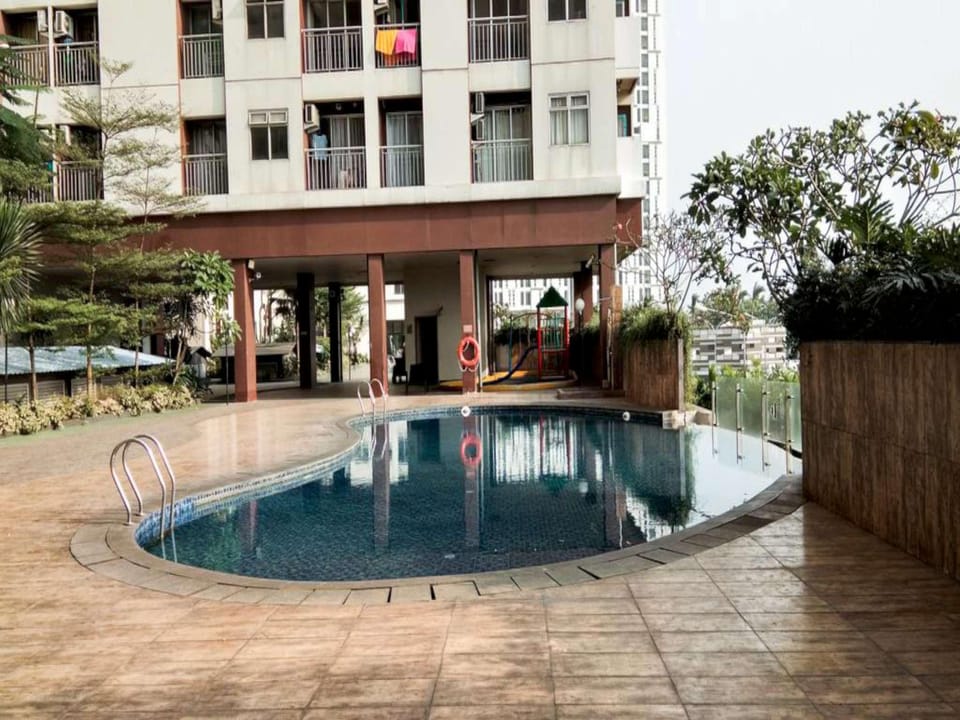 Minimalist 2BR Serpong Greenview Apt By Travelio Apartment in Jakarta